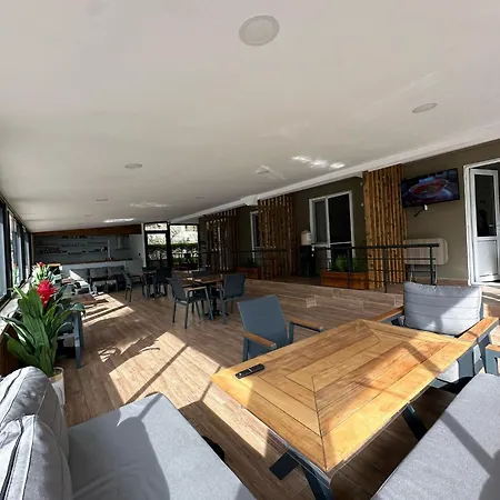 Yade Aparthotel Ayvalı