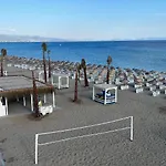 Yade Apartmanhotel