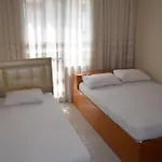 Yade Apartmanhotel