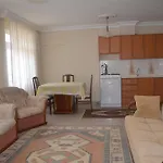 Yade Ayvalı