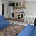 Yade Apartmanhotel